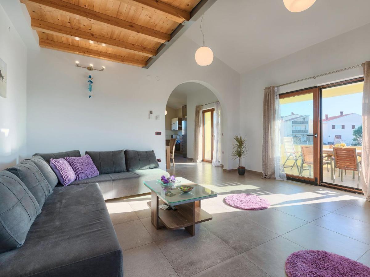 Holiday Home Linden Tree By Interhome Pula Extérieur photo