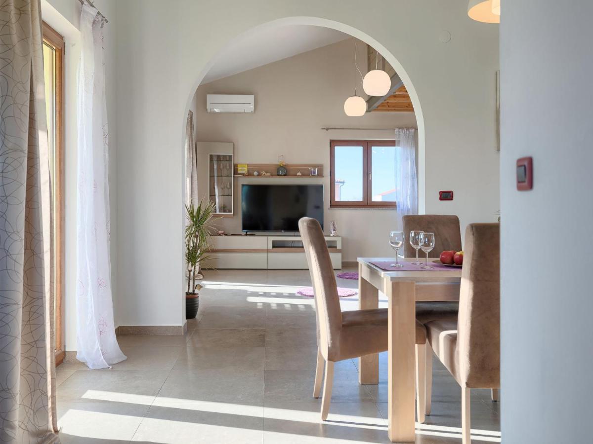 Holiday Home Linden Tree By Interhome Pula Extérieur photo