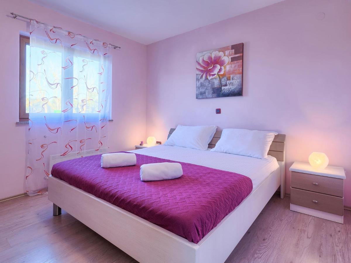 Holiday Home Linden Tree By Interhome Pula Extérieur photo